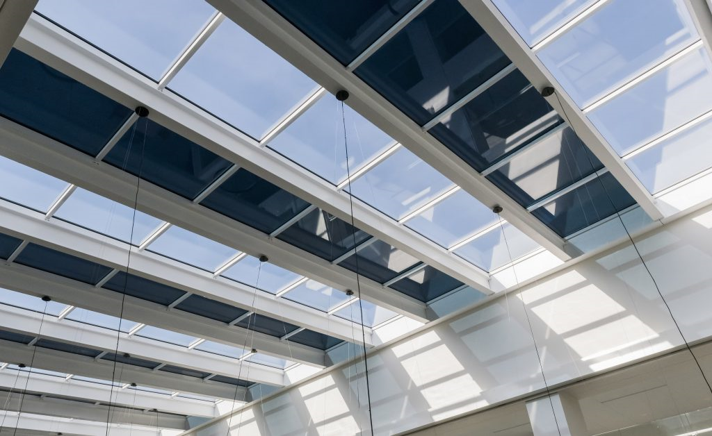 The advantages of electrochromic glazing